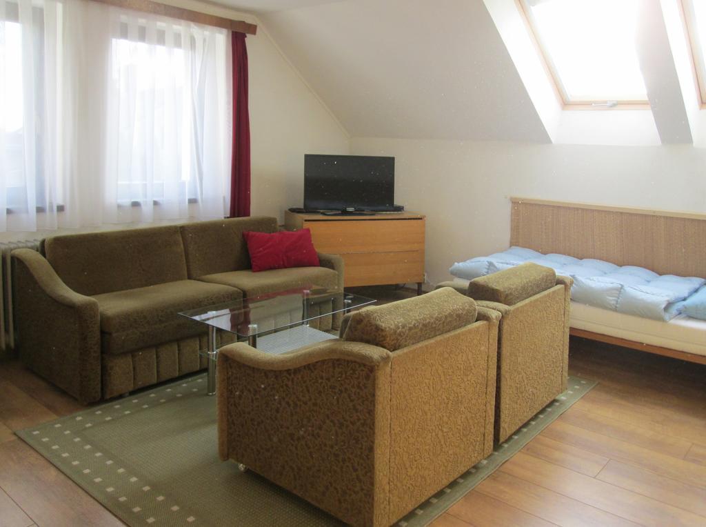 Apartman Tisa 68 Buitenkant foto
